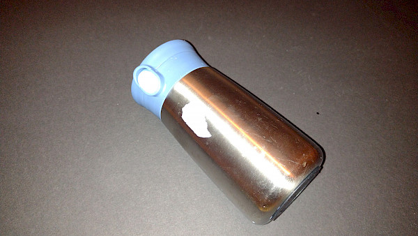 Thermobecher Isolierflasche - Front - nach 1 Jahr Nutzung - inkl. Reinigung in der Spülmaschine