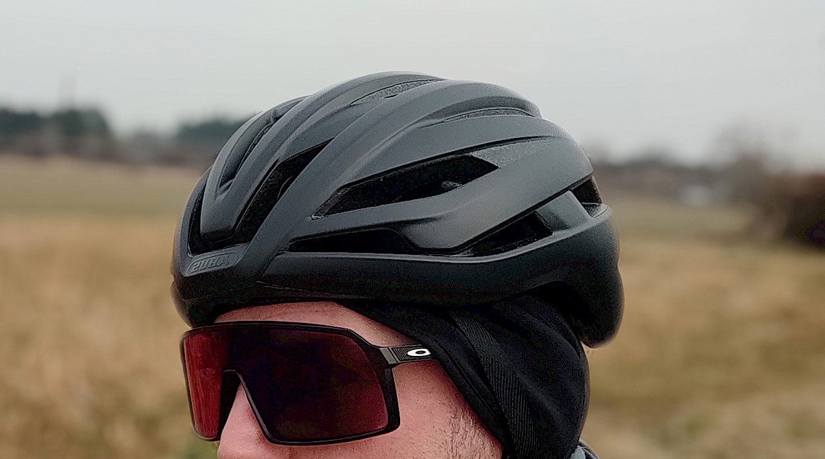 ABUS StormChaser road bike helmet in use