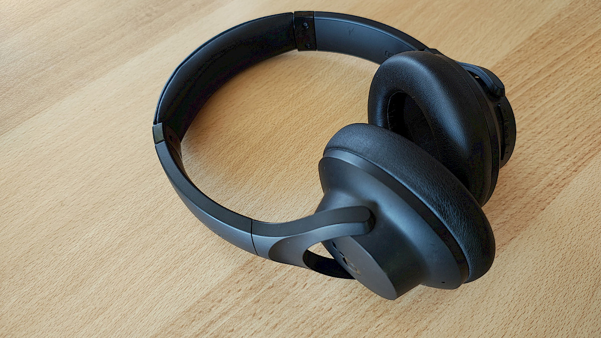 RUNOLIM Over-Ear Kopfhörer – Die Ohrmuscheln sind weich gepolstert und vollständig ohrumschließend.